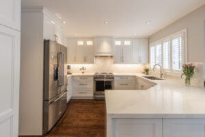 white_shaker_cabinet_kitchen_design_mississauga
