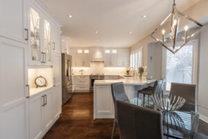 white_shaker_cabinet_kitchen_design_mississauga
