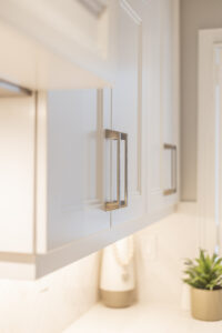 white_shaker_cabinet_kitchen_design_mississauga