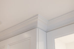 white_shaker_cabinet_kitchen_design_mississauga