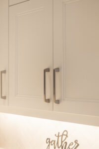 white_shaker_cabinet_kitchen_design_mississauga