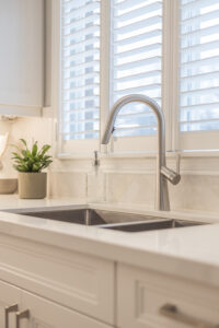 white_shaker_cabinet_kitchen_design_mississauga