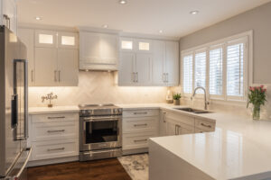 white_shaker_cabinet_kitchen_design_mississauga