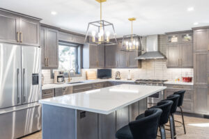 transitional_dark_wood_cabinets_mississauga_kitchen_design