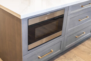 transitional_dark_wood_cabinets_mississauga_kitchen_design