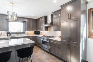 transitional_dark_wood_cabinets_mississauga_kitchen_design