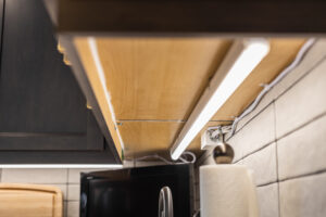 transitional_dark_wood_cabinets_mississauga_kitchen_design