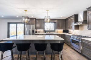 transitional_dark_wood_cabinets_mississauga_kitchen_design