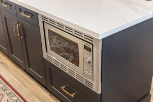 Modern_white_cabinets_kitchen_design_oakville