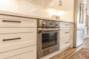 Modern_white_cabinets_kitchen_design_oakville