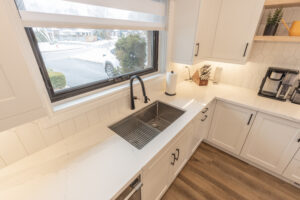 Modern_white_cabinets_kitchen_design_oakville