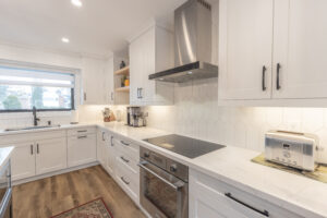 Modern_white_cabinets_kitchen_design_oakville