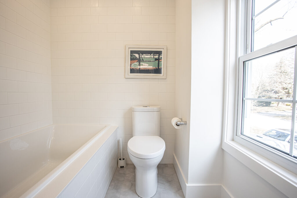 modern_bathroom_design_mississauga