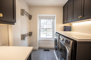 modern_laundry_room_design