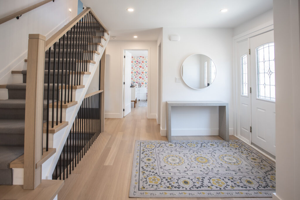 modern_wood_staircase_design_mississauga