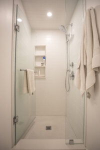 modern_bathroom_renovation_mississauga