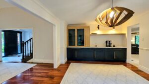 mississauga_modern_kitchen_coffee_bar