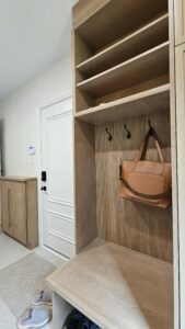 mississauga_home_renovation_mudroom_entry